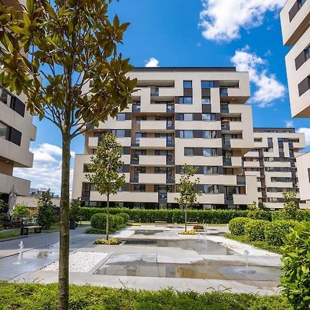 Labyrinth Apartment - Free Parking Space Included Варна Экстерьер фото